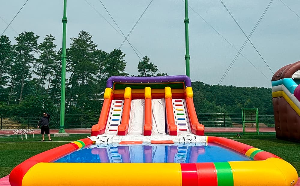 무지개 워터슬라이드